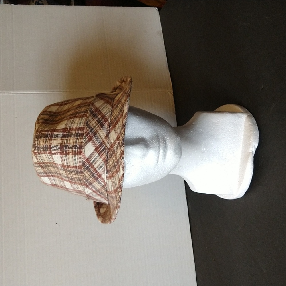 VGUC. Lids unisex Fedora plaid hat.
